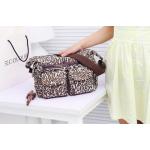 กระเป๋าสะพายข้าง ผู้หญิง ผ้าไนลอน กันน้ำ ทรงสี่เหลี่ยม ขนาดกำลังดี ไม่เทอะทะ ใส่ของได้เยอะ แนว Sport สีน้ำตาล ลายเสือ ลายหายาก 390952_5