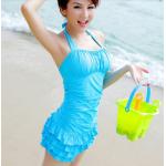 ชุดว่ายน้ำ One piece แบบคล้องคอ แต่งระบายด้านล่าง ชุดว่ายน้ำ แบบน่ารัก ไม่โป้ สีฟ้า no 68066