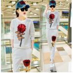 ชุดออกกำลังกาย ผู้หญิง ชุดเล่นกีฬา ใส่วิ่ง เข้าฟิตเนส ชุดวอร์ม สีขาว ลายกุหลาบ สีแดง สาวเปรี้ยว แบบเท่ ๆ ใส่เที่ยวได้ สวย ๆ 717023