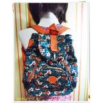 กระเป๋าสะพายหลัง กระเป๋าสะพาย แบบวัยรุ่น กันน้ำได้ กระเป๋าเป้ ขนาดกลาง ใส่ของ กระจุกกระจิก สีเขียวลายดอกไม้ สินค้าลดราคา KP304