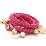 สร้อยข้อมือหนังถัก แฟชั่น แบบเดียวกับ วิคตอเรียใส่ สีชมพูเข้ม