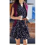 เดรสใส่ทำงาน เดรสแขนกุด กระโปรงบาน เพ้นท์ลาย สีน้ำเงิน กรมท่า แถมเข็มขัด กระโปรงสั้นเหนือเข่า เดรสสวย ๆ ใส่ทำงาน เก๋ ๆ ค่ะ 162271