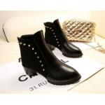 รองเท้าบูทผู้หญิง รองเท้ามาร์ตินบูท สำหรับสาวนักบิด สาวซิ่ง ขับมอเตอร์ไซค์ หรือ แข่งรถ รองเท้าหนัง pu สีดำ ปุกหมุด แต่งซิปด้านหลัง 759257