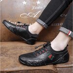 รองเท้าหนังผู้ชายหนังเงา แบบเรียบหรู มีระดับ รองเท้าแบบยืดหยุ่นสูง มีสีดำสีขาว สีน้ำตาล 827295
