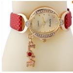 นาฬิกาข้อมือ ผู้หญิง สายหนัง สไตล์กำไล ประดับเพชร Crystal ห้อยอักษร Love ของขวัญสุดหรู สีแดง no 907049_2
