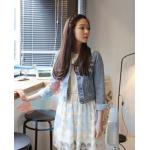 เสื้อยีนส์ ผู้หญิง แจ็คเก็ตยีนส์ แขนยาว แบบเซอร์ ๆ น่ารัก ๆ ใส่กับ ชุดเดรส หวาน ๆ เพิ่มสีสัน เสื้อยีนส์ ใส่กับ เดรส สวยหวาน ราคาถูก 586263
