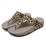 รองเท้าแฟชั่น ผู้หญิง รองเท้าแตะ หูหนีบ หูคีบ พื้นนิ่ม ยืดหยุ่นสูง ลาย หนังจรเข้ เสือดาว เกร็ดงู รองเท้าแบบสวย ๆ 755976