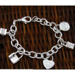 สร้อยข้อมือชุบเงินแท้ ห้อยหัวใจ กล่องของขวัญ สร้อยข้อมือของขวัญ วาเลนไทน์ ของขวัญให้แฟน ราคาถูกสุดๆ no 38066