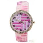 นาฬิกาข้อมือผู้หญิง นาฬิกาแฟชั่น สำหรับคนชอบสะสม นาฬิกาข้อมือ สาย Silicone อย่างดี หน้าปัด ล้อมเพชร คริสตัล สีชมพู ลายดอกไม้ หวาน 829094_4