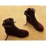 รองเท้าบูทผู้หญิง หนังแท้ รองเท้ามาตินบูท ส้นแบน สีพื้น สไตล์ สาวคาวบอย เท่ ๆ สีน้ำตาลเข้มมาก สียอดฮิต รองเท้าผ้าใบแบบหุ้มข้อสูง 399771_7