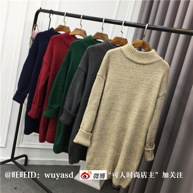 Sweater สีเทาเข้ม เสื้อไหมพรมถักยาว 27.5 นิ้ว ใส่ตัวเดียวเป็นมินิเดรสได้เลย เก๋ๆ ไหมพรมนุ่มยืดได้เยอะ