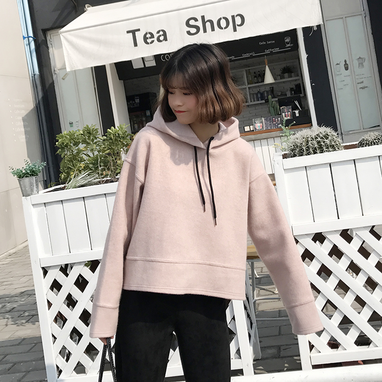 เสื้อกันหนาวฮู้ดดี้ แฟชั่นเกาหลี ตัวสั้นทรงแข็ง น่ารักมากจ้า ผ้าสักกะหลาดเนื้อนุ่มแต่เป็นทรง พร้อมส่ง งานจริงในภาพสุดท้ายน้า