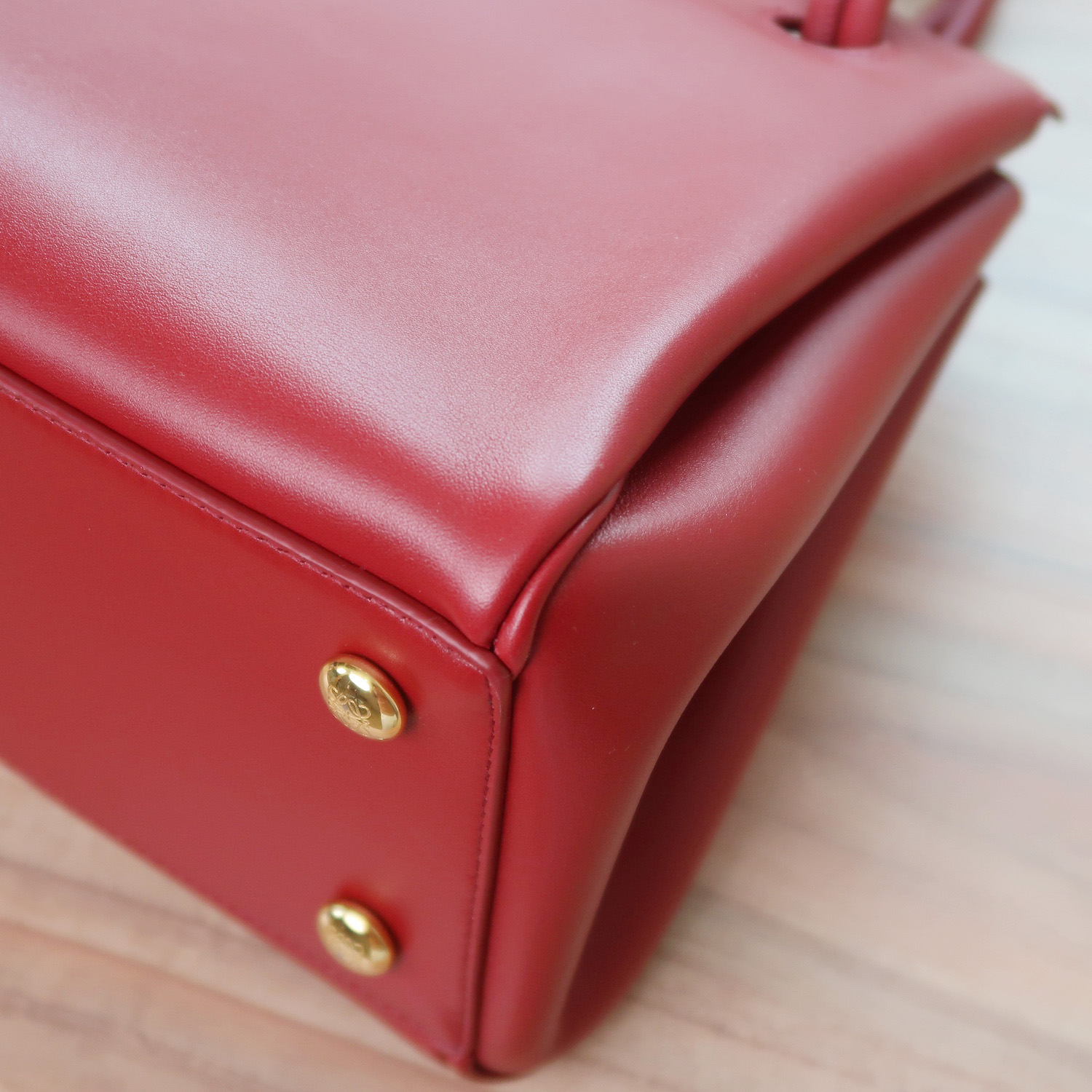 Loewe Brunt Red Calf Small Madrid Bag (ใบเสร็จไทย 1 เดือน ลด 1 แสน)