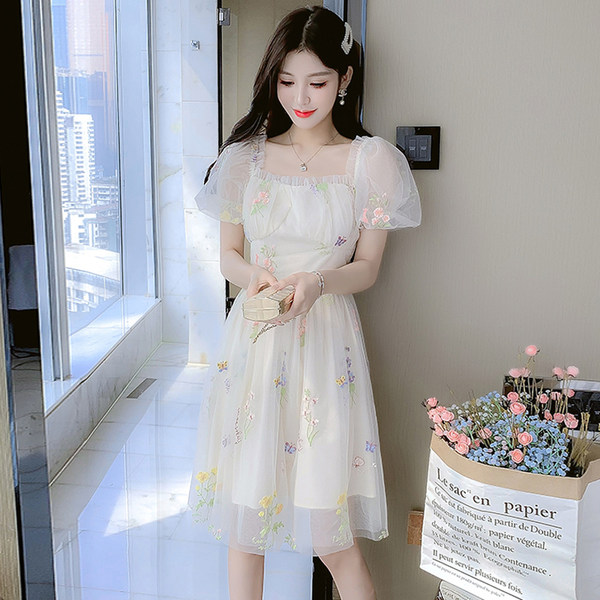 ชุดเดรสสวยๆ ชุดเดรสน่ารักๆ สไตล์เกาหลี By Meiyi women's clothing