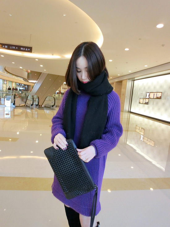 Sweater เสื้อไหมพรมถักตัวยาว สีม่วง ใส่ตัวเดี๋ยวได้เลยเก๋ๆ ยืดได้เยอะ ม่วง