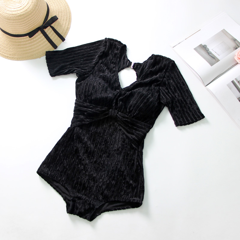 ชุดว่ายน้ำผู้หญิง ชุดว่ายน้ำน่ารัก Bikini ชุดไปทะเล
