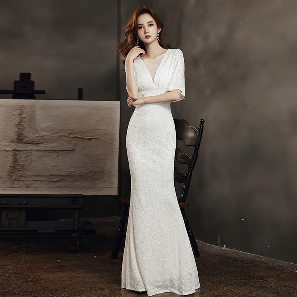 ชุดราตรี ชุดราตรีสวยหรู แบบ ทันสมัย Evening dress