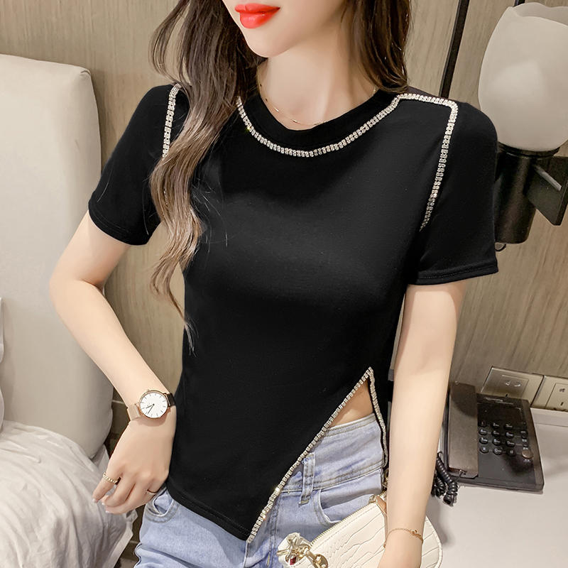 เสื้อยืดวัยรุ่น ลายน่ารักจาก Yan Li ส่งฟรีทั่วประเทศไทย