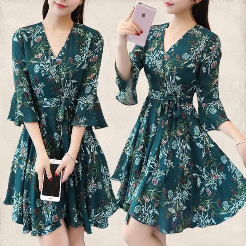 Dress4461 เดรสลายดอกไม้สีเขียวเข้ม คอวีป้าย แขนสามส่วนระบาย ซิปหลังใส่ง่าย มีซับในอย่างดีทั้งชุด มีผ้าผูกเอว ผ้าชีฟองเกรดพรีเมียมเนื้อดีหนามีน้ำหนักทิ้งตัว งานดีทรงดีสีสวย เรียบหรูดูแพง ใส่เที่ยว/ใส่ทำงานได้