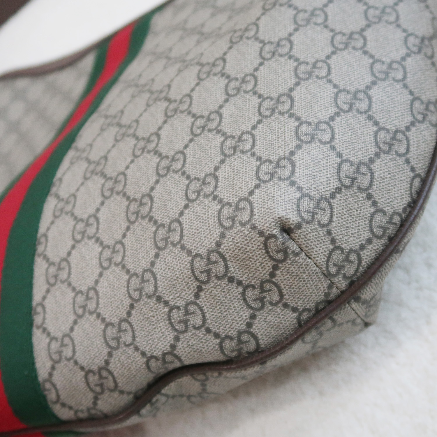 Gucci GG Ophidia Medium Zip Messenger Bag