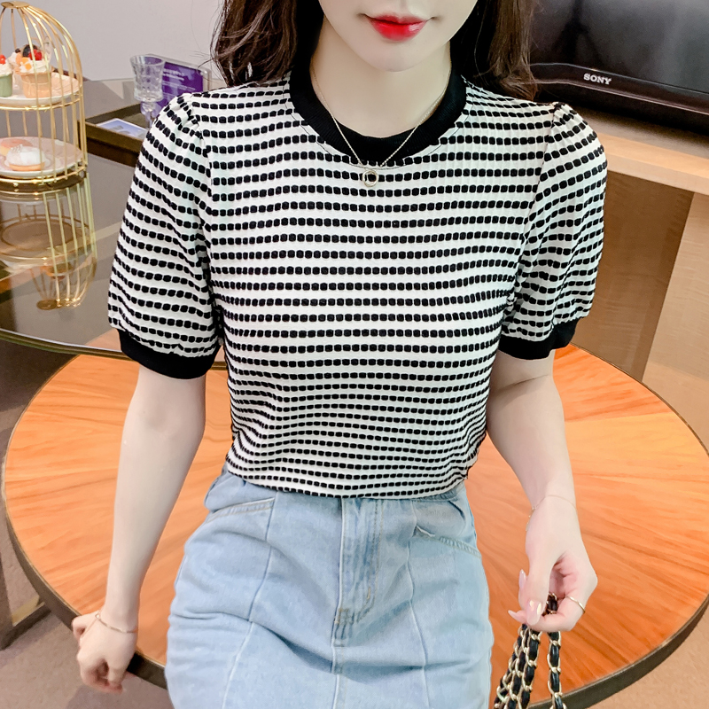 เสื้อผ้าวัยรุ่นเกาหลี เสื้อยืดวัยรุ่นผู้หญิง มีขนาด S M L XL