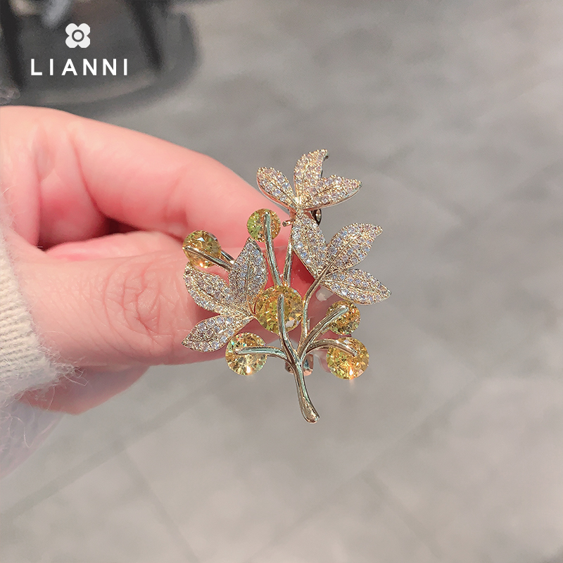 เข็มกลัด เข็มกลัดสวยๆ เข็มกลัดติดเสื้อ Brooch