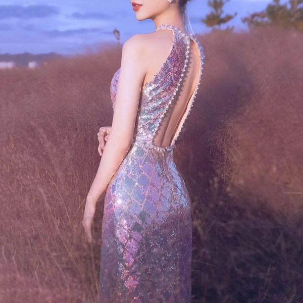 ชุดราตรี ชุดราตรีสวยหรู แบบ ทันสมัย Evening dress