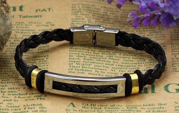 สร้อยข้อมือผู้ชาย กำไลข้อมือผู้ชาย สาย สแตนเลส ผสมผสาน กับ สายหนัง แต่งสีเงิน สลับ สีทอง เรียบหรู มีสไตล์ ของขวัญให้แฟน สุดหรู no 344131