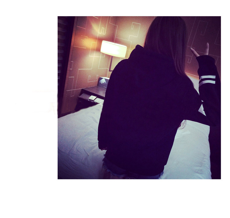 เสื้อยืดแขนยาว EXO แบบสวม แต่สกรีน เก๋ๆ มีฮูด ผ้าไม่หนา ใส่คลุมกันแดดกันลมกำลังดีจ้า BLACK