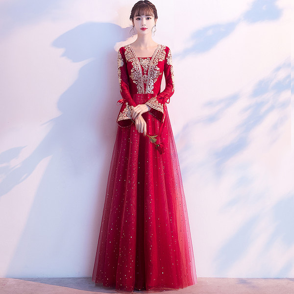 ชุดราตรี ชุดราตรีสวยหรู แบบ ทันสมัย Evening dress