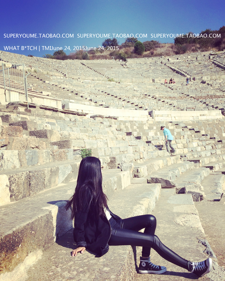 เสื้อกันหนาว ทรงเก๋ มีฮู้ด ผ้าสำสีเนื้อนุ่ม ใส่คลุมสวยๆในวันสบายๆค่าา พร้อมส่งจ้า