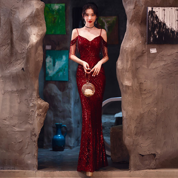 ชุดราตรี ชุดราตรีสวยหรู แบบ ทันสมัย Evening dress