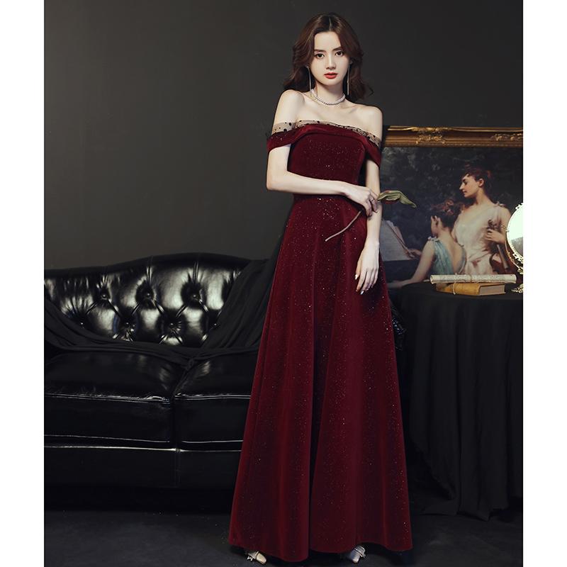 ชุดราตรี ชุดราตรีสวยหรู แบบ ทันสมัย Evening dress