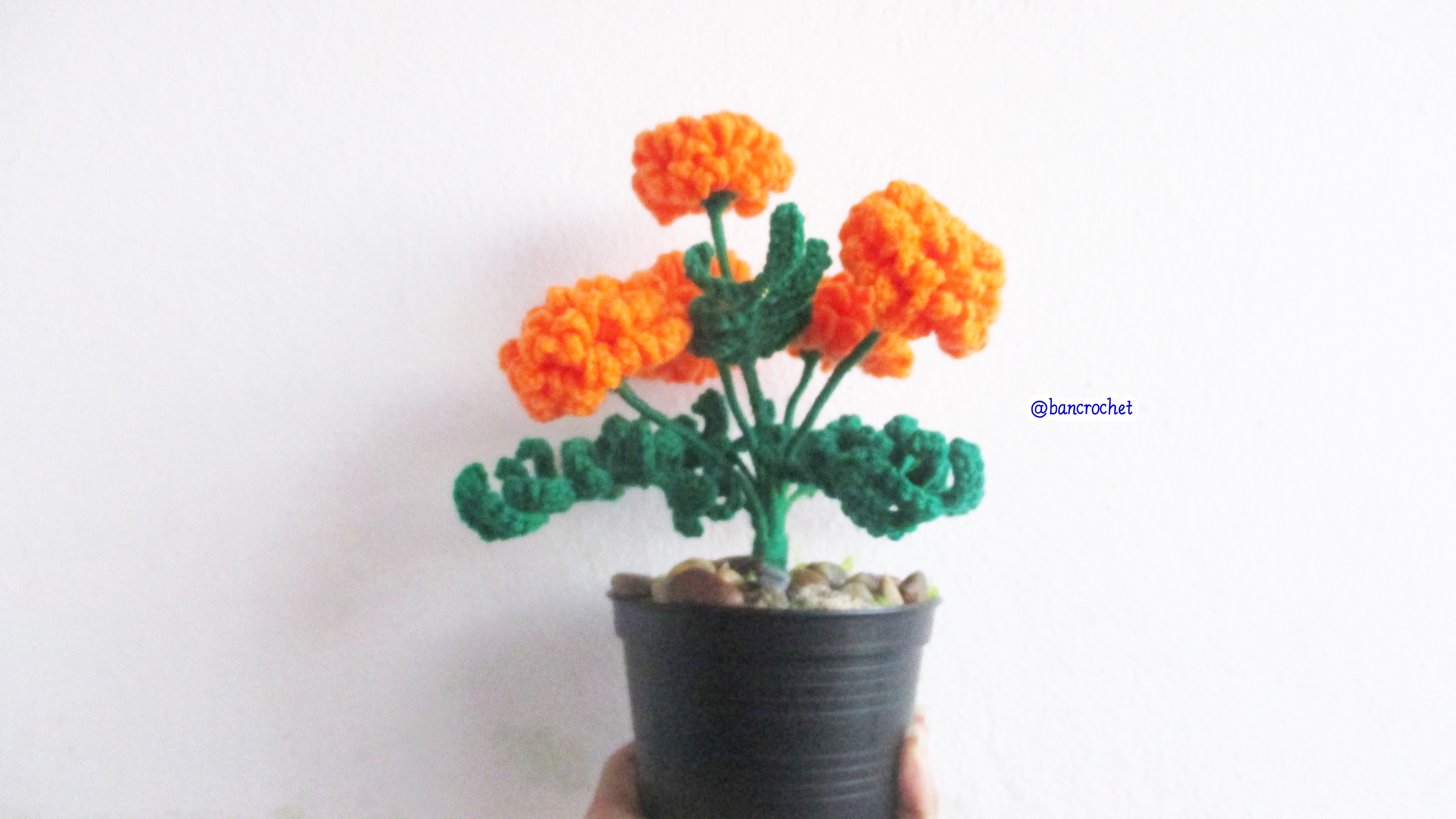 Bancrochet ดอกไม้ถักโครเชต์ ดอกดาวเรือง Marigold Crochet Flowers เหลือง 7 inch