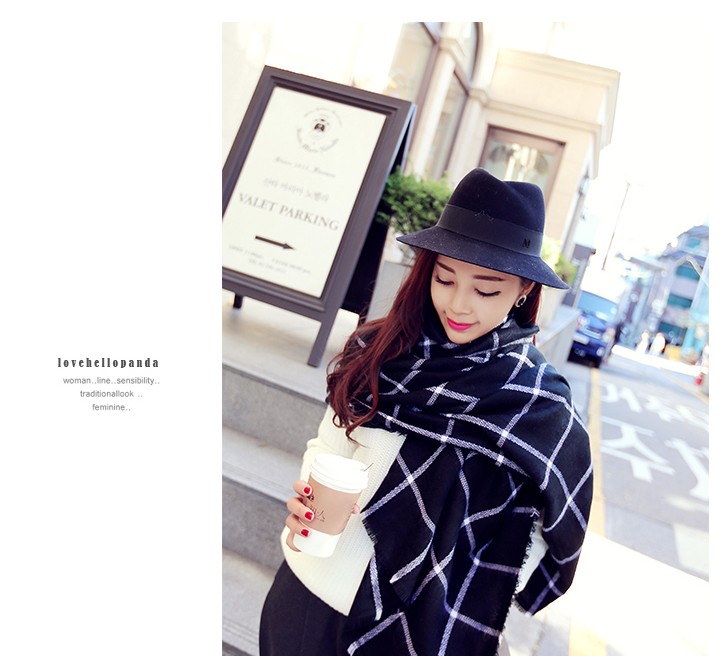 ผ้าพันคอกันหนาว ผ้าคลุมไหล่ ไหมพรมเนื้อเรียบ นุ่ม เกาหลี สีดำ พร้อมส่ง same pic