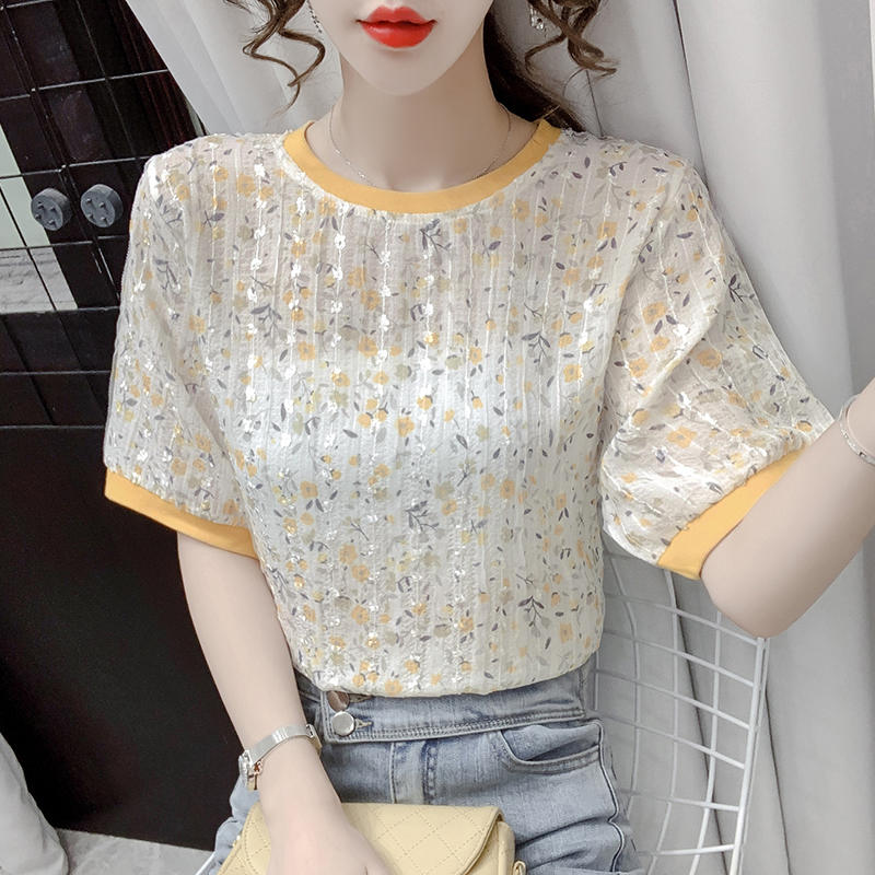 เสื้อยืดวัยรุ่น ลายน่ารักจาก Yan Li ส่งฟรีทั่วประเทศไทย