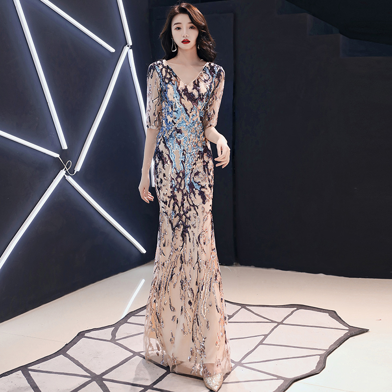 ชุดราตรี ชุดราตรีสวยหรู แบบ ทันสมัย Evening dress