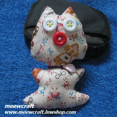 ตุ๊กตาบีบมีเสียง สูง 4.5" #0102-010