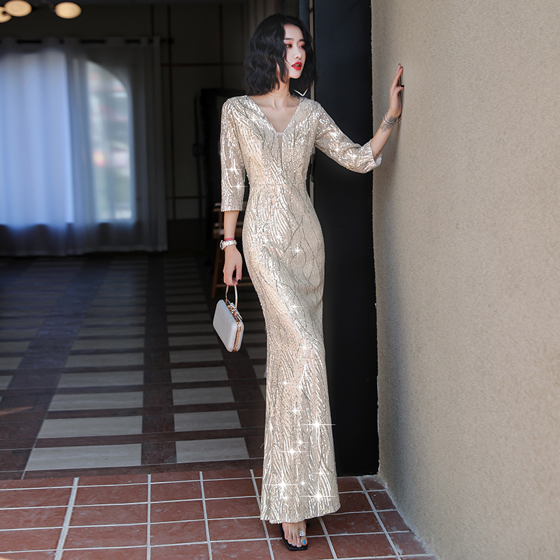 ชุดราตรี ชุดราตรีสวยหรู แบบ ทันสมัย Evening dress