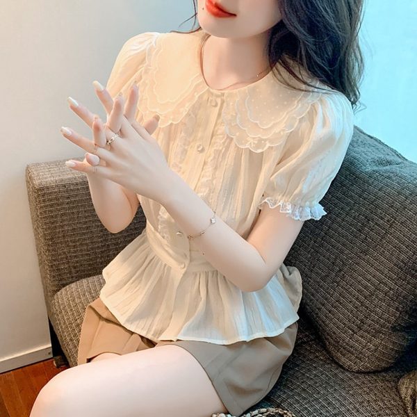 เสื้อลูกไม้ แขนสั้น