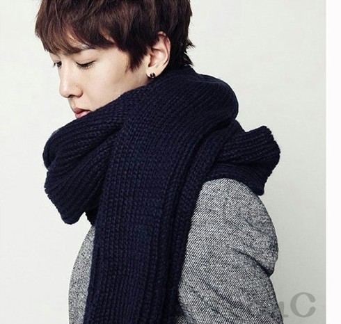 ผ้าพันคอไหมพรม เกาหลี สีดำ มิกกับชุดไหนก็สวย ใส่ได้ทั้งผู้ชายและผู้หญิง พร้อมส่ง