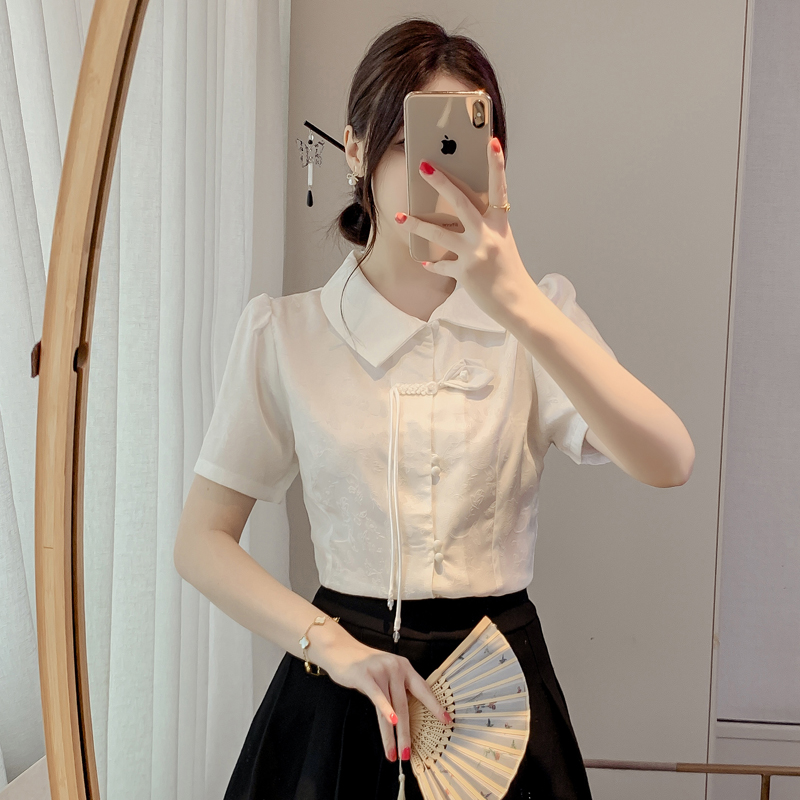 เสื้อเชิ้ตผู้หญิงใส่ทํางาน 390 บาทต่อชิ้น ฟรีค่าจัดส่ง