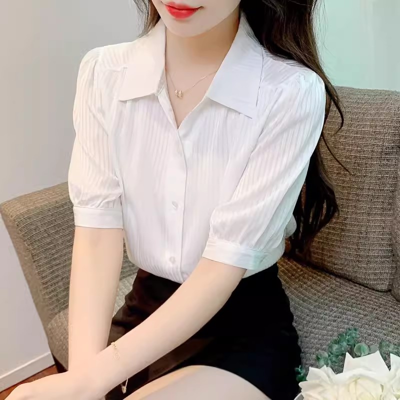 เสื้อเชิ้ตผู้หญิงใส่ทํางาน 390 บาทต่อชิ้น ฟรีค่าจัดส่ง