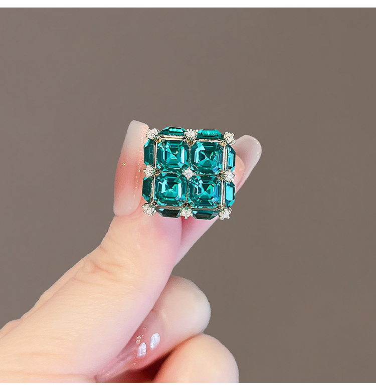 เข็มกลัด เข็มกลัดสวยๆ เข็มกลัดติดเสื้อ Brooch