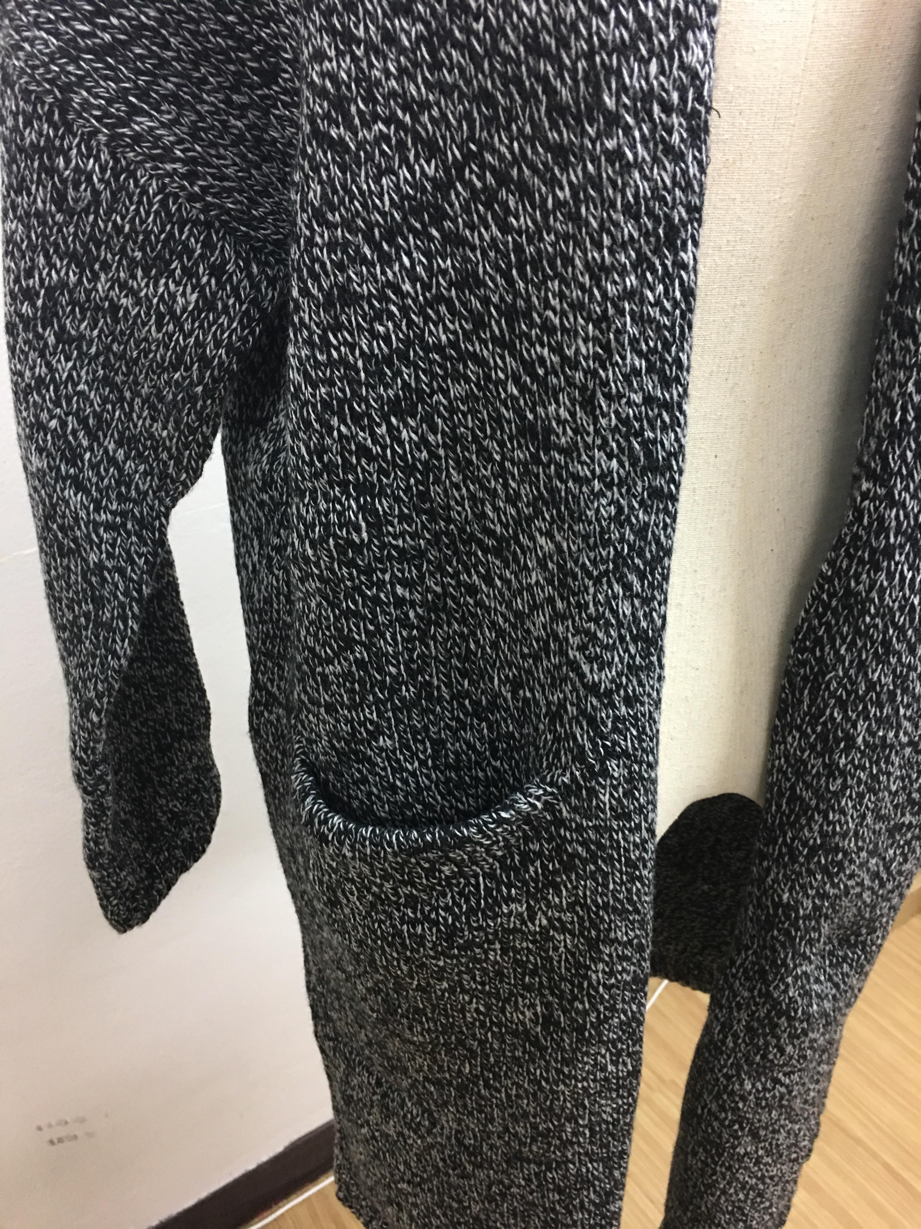 เสื้อคลุมกันหนาว ยาว 36 นิ้ว ไหมพรม เกาหลีสุดๆ พร้อมส่ง ดูดีเหมือนแบบ ใครชอบแนวเกาหลีๆ จัดเลยนะคะ GRAY