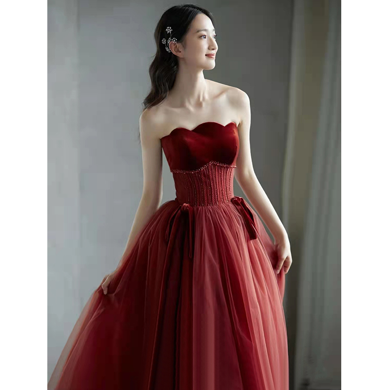 ชุดราตรี ชุดราตรีสวยหรู แบบ ทันสมัย Evening dress