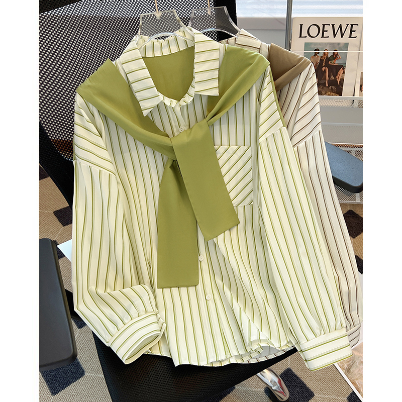 เสื้อเชิ้ตผู้หญิงแขนยาว เสื้อเชิ้ตผู้หญิงใส่ทํางาน 390 บาทต่อชิ้น ฟรีค่าจัดส่ง