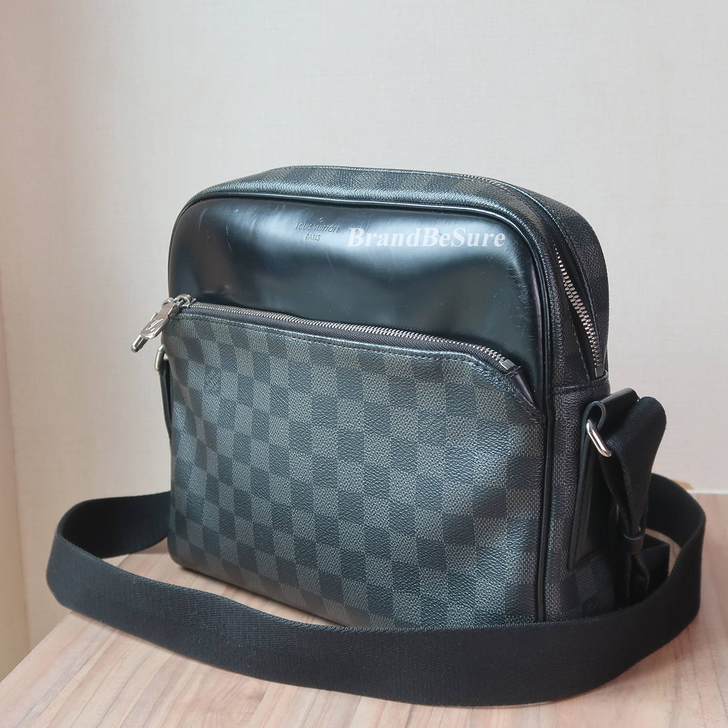 Louis Vuitton Damier Graphite Dayton Reporter Bag