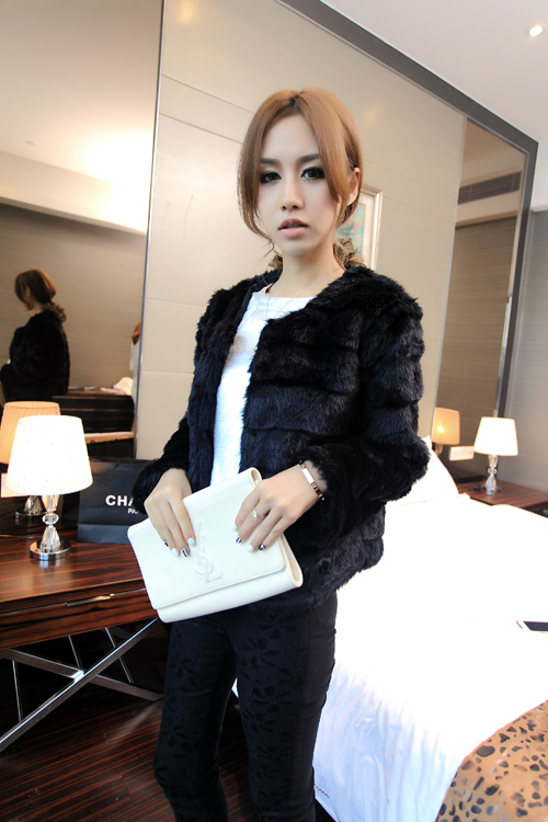 เสื้อคลุมขนนิ่ม ฟูๆ นิ่มๆ ดูดีสุดๆ เลือกสีที่พร้อมส่งด้านในได้เลยจ้า