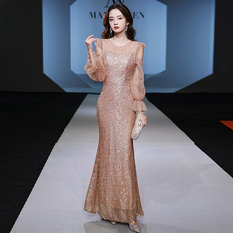 ชุดราตรี ชุดราตรีสวยหรู แบบ ทันสมัย Evening dress